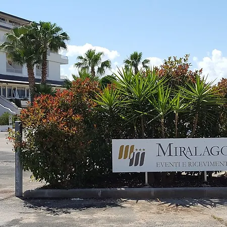Miralago Hotel