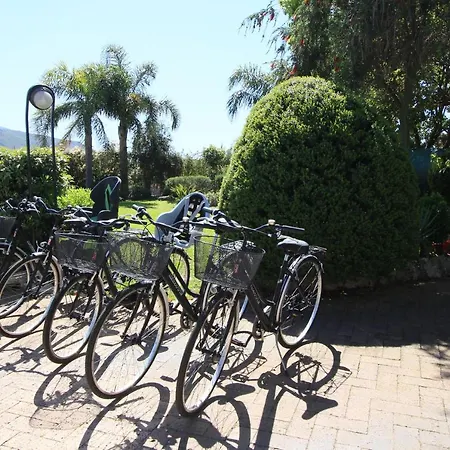 Miralago מלון 3*